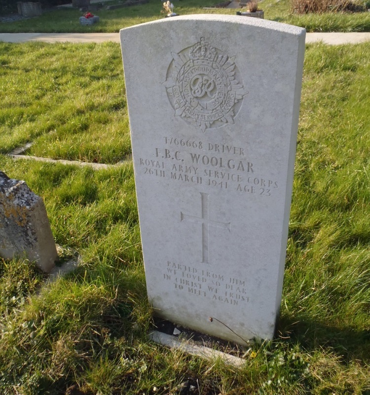 Commonwealth War Graves St. Peter Churchyard Extension #1