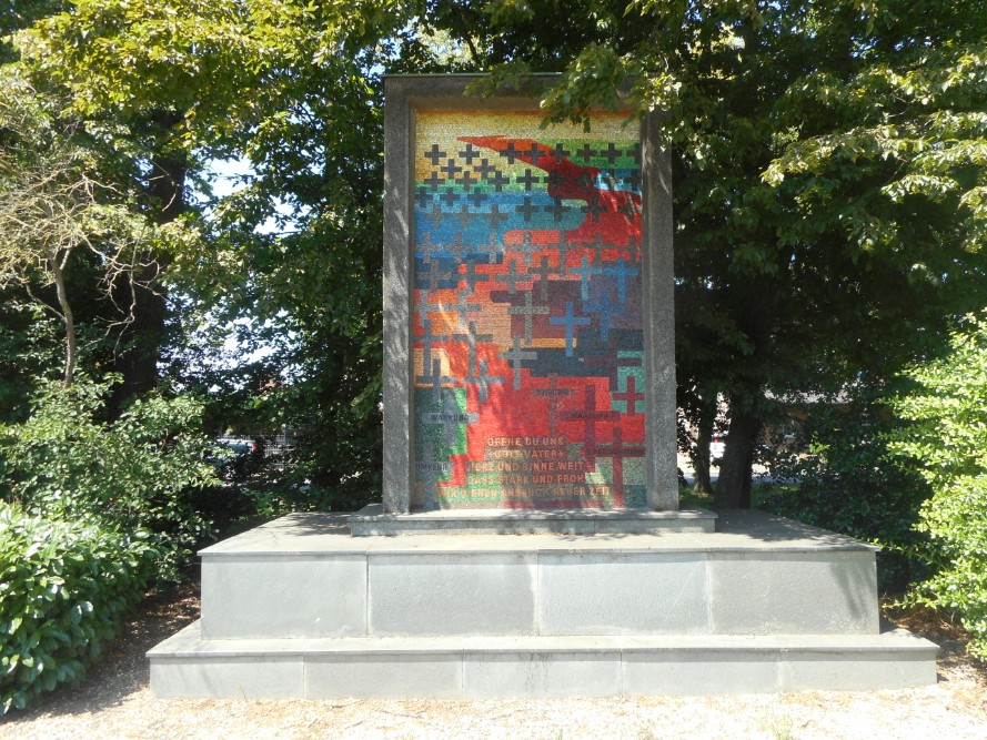 War memorial Vynen #2