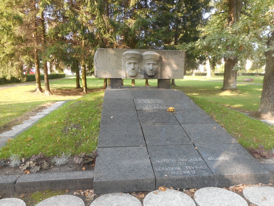 Sovjet Oorlogsbegraafplaats Kaunas #3