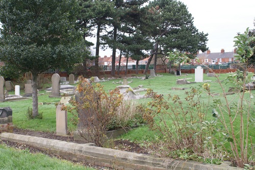 Commonwealth War Graves St. Nicholas Churchyard