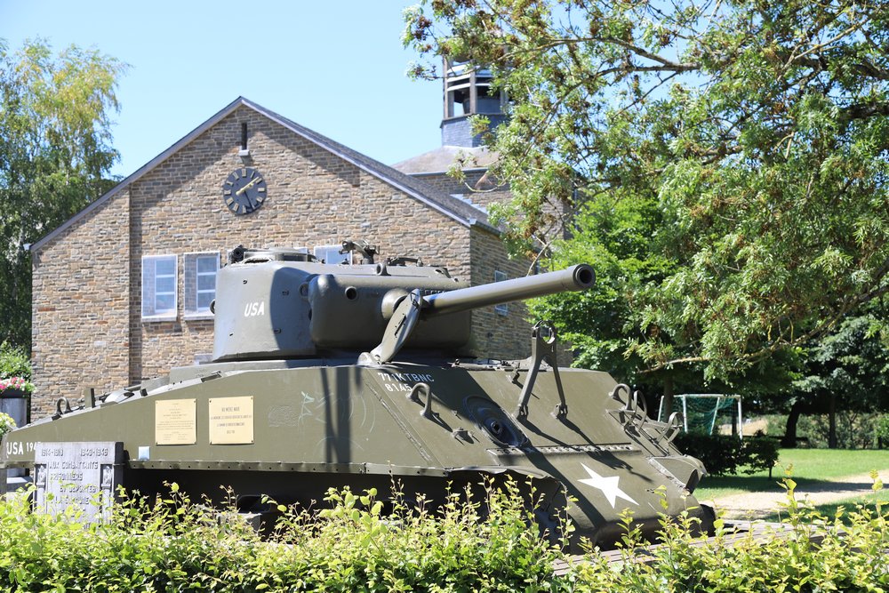 M4A3(76)w Sherman Tank & Memorial Task Force Hogan #3