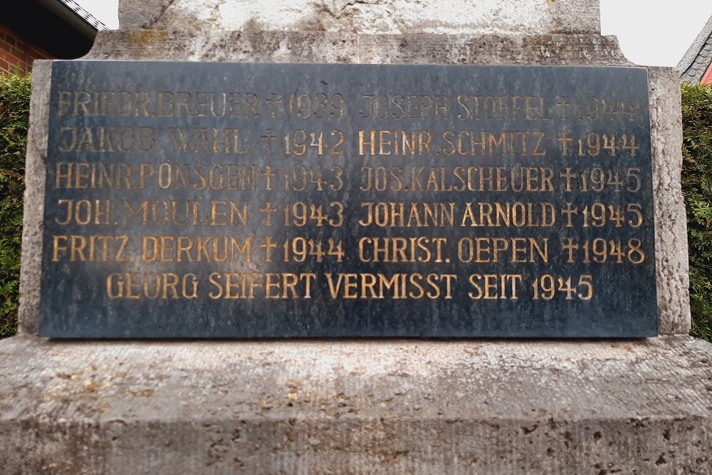 War Memorial Dorweiler #4