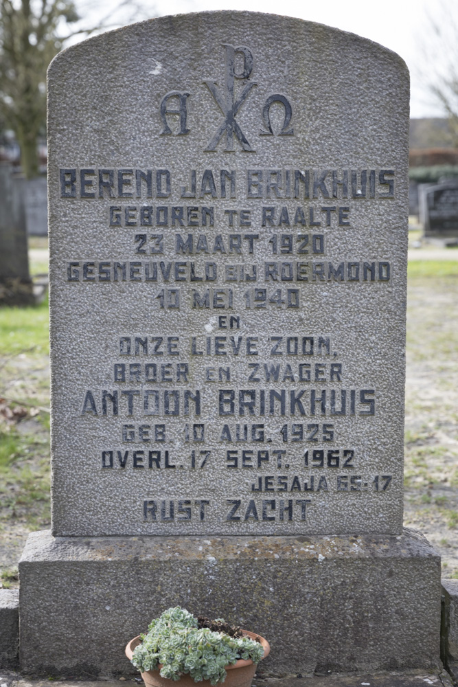 Dutch War Graves General Cemetery Raalte #2