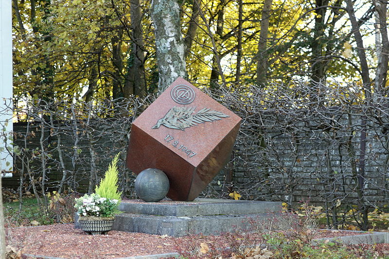 Oorlogsmonument Fola Sportvereniging #1