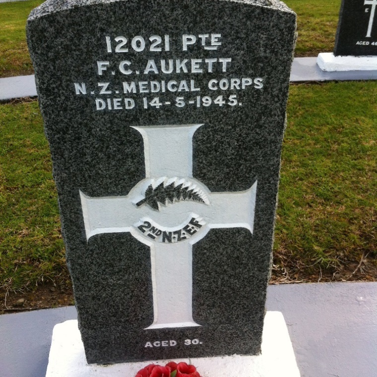 Commonwealth War Graves New Mount Wesley RSA Cemetery