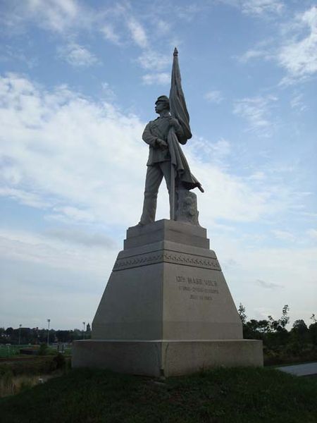 Monument 13th Massachusetts Volunteer Infantry
