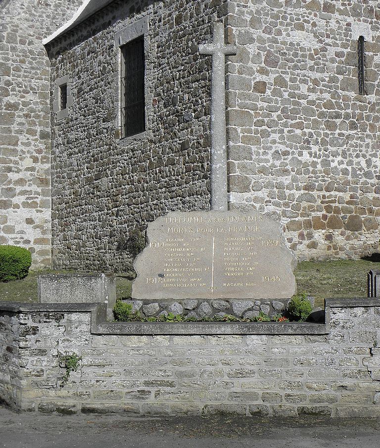 Oorlogsmonument Tréfumel #1
