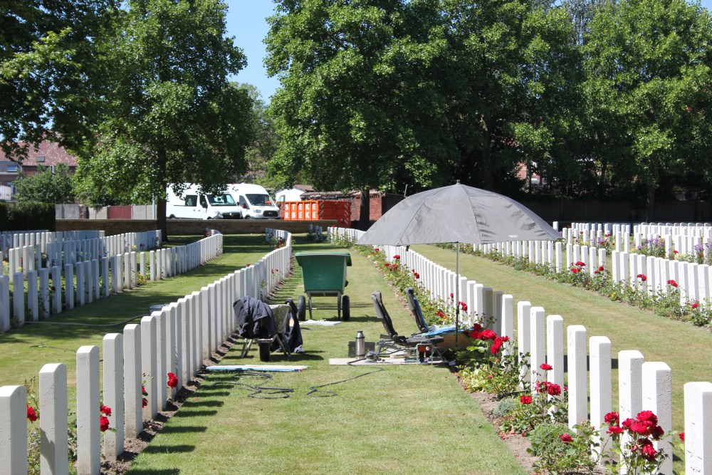 Commonwealth War Cemetery Ypres Reservoir #3