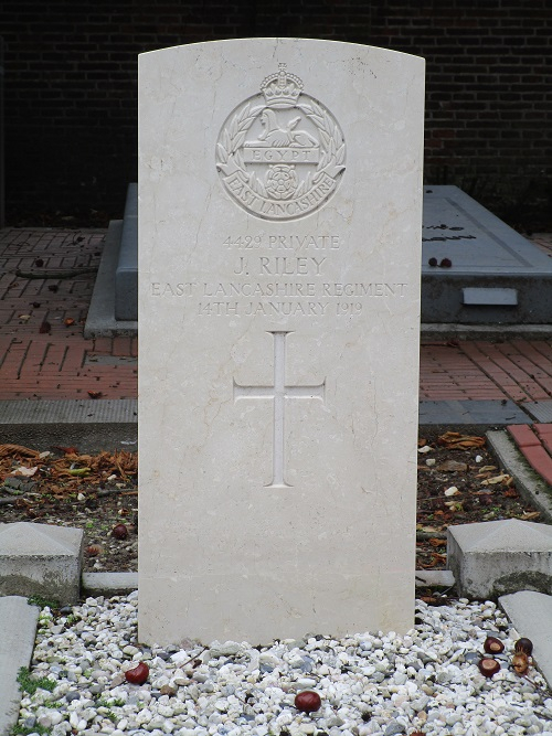 Commonwealth War Grave Amersfoort Roman Catholic Cemetery Amersfoort #5