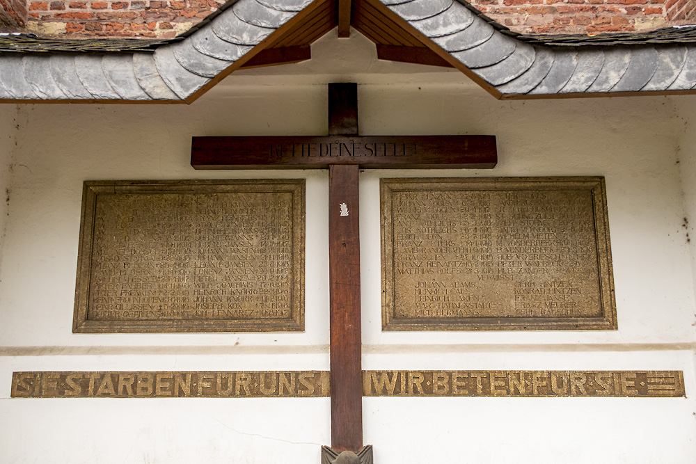 Gedenktekens Kerk Ratheim #2