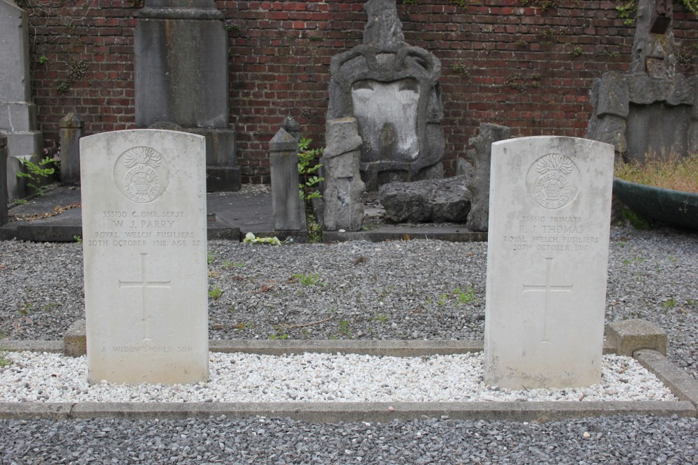 Commonwealth War Graves Lamain #5
