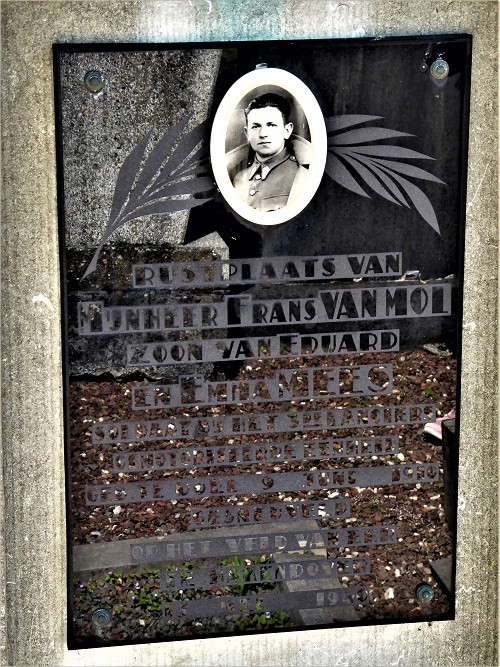 Belgian War Graves Doel #4