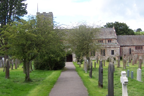 Commonwealth War Graves St Mungo or Kentigern Churchyard