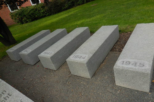 Monument Bergen-Belsen Proces Lüneburg #4