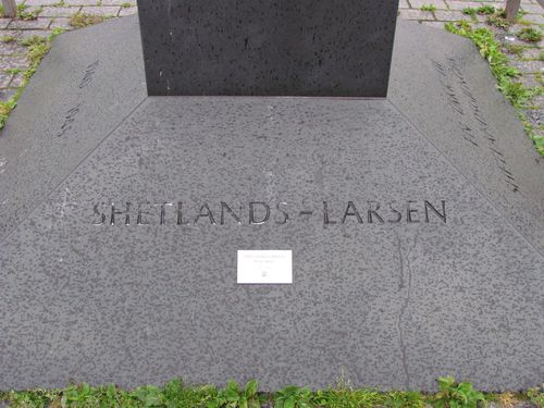 Monument Shetlands-Larsen Bergen #4