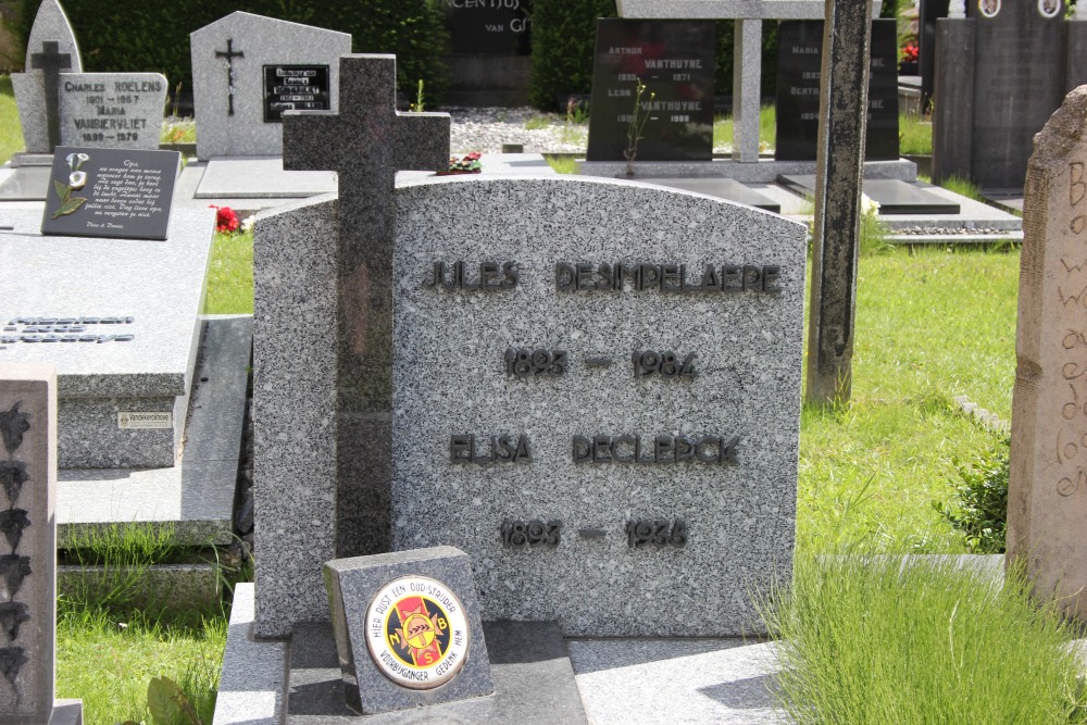 Belgian Graves Veterans Woumen #1