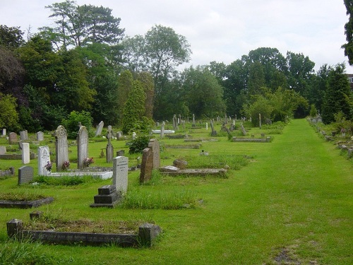 Commonwealth War Graves St Martin Churchyard Extension
