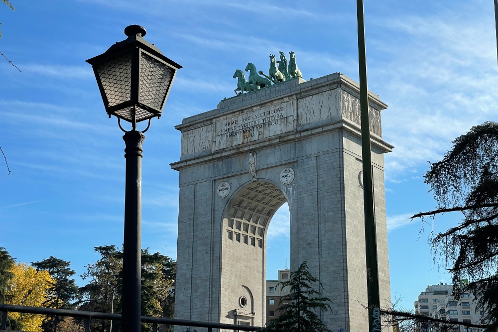 Triumphal Arch for the Victory #1