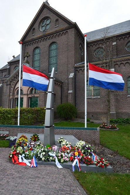 Oorlogsmonument Assendelft #3