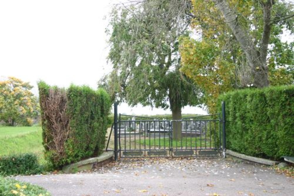 Dutch War Grave Wittewierum #3