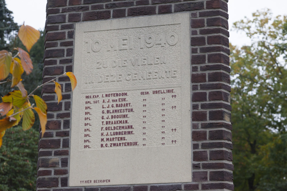 Monument voor Nederlandse Militairen Algemene Begraafplaats Heiderust Rheden #2
