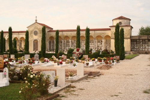 Oorlogsgraven van het Gemenebest Montecchio Maggiore #1