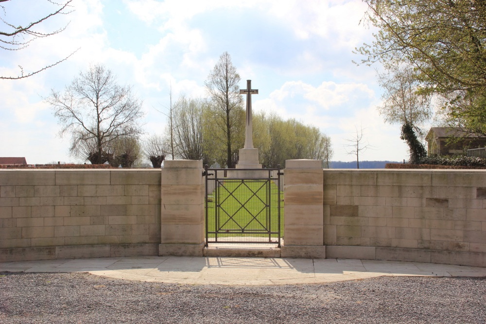 Commonwealth War Cemetery Oxford Road #1