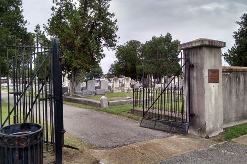 Commonwealth War Grave Cedar Grove Cemetery #1