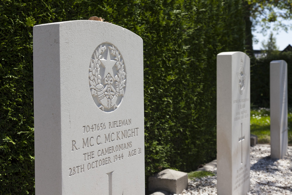 Commonwealth War Graves Kloosterzande #5