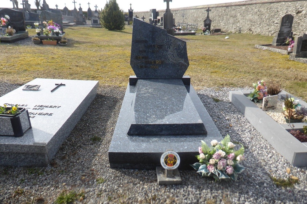 Belgische Graven Oudstrijders Louette-St. Pierre #2