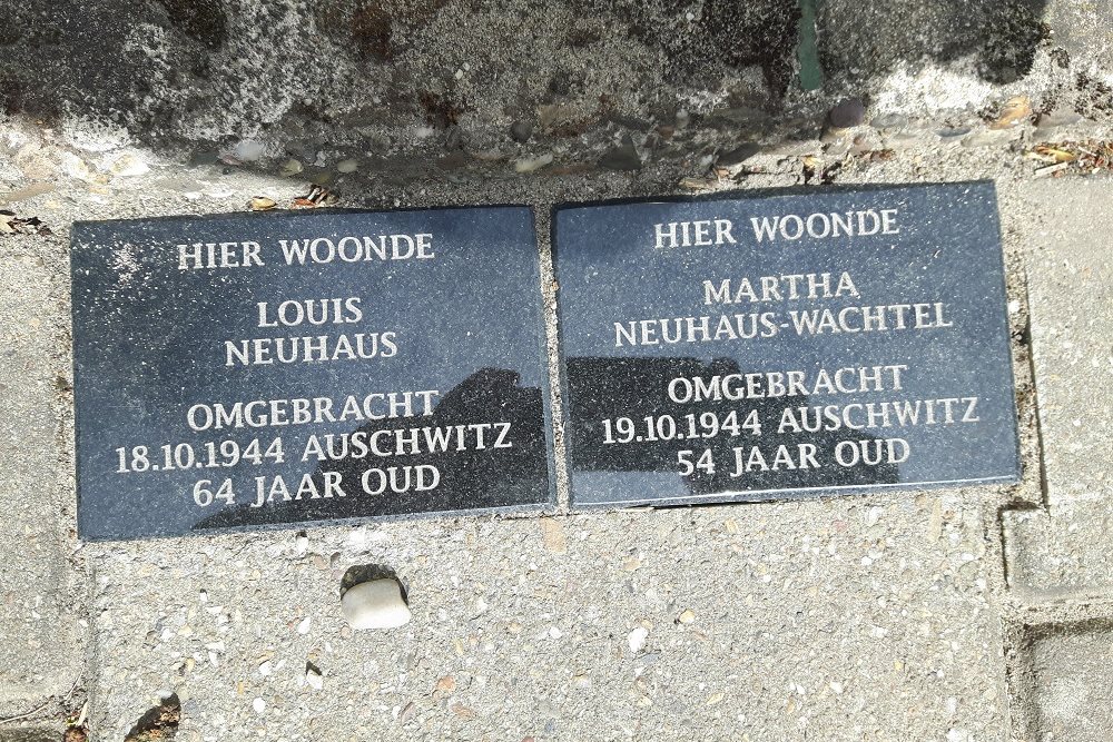 Memorial Stones De Ruyterstraat 90 #1