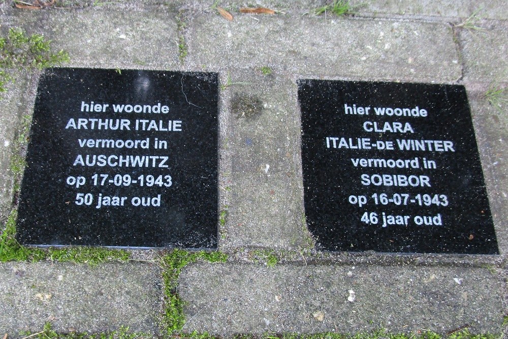 Memorial Stones Paulus Potterstraat 11 #2