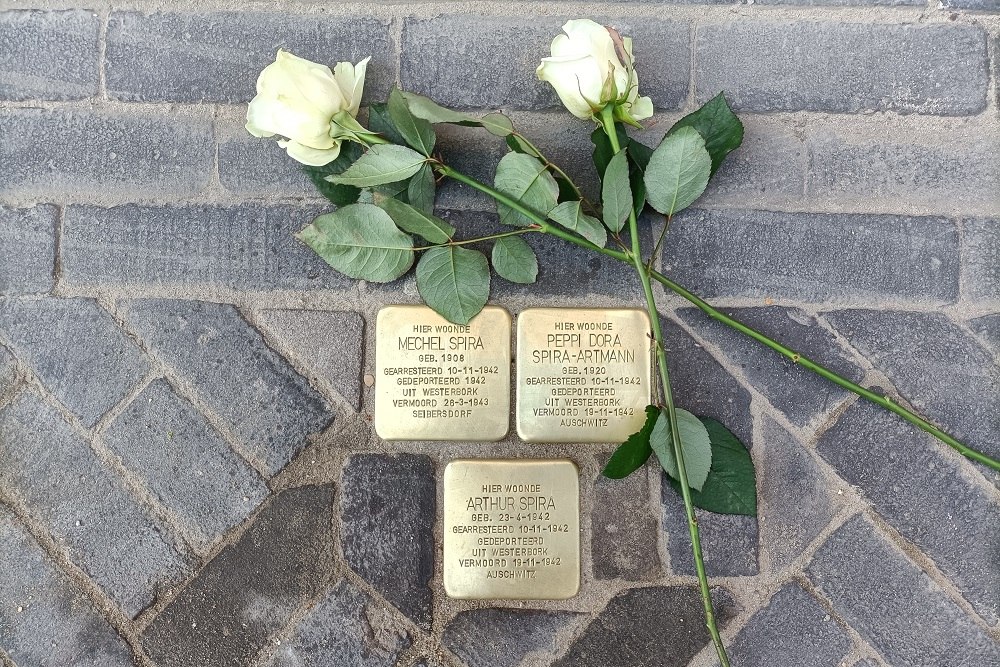 Stolpersteine Peperstraat 10