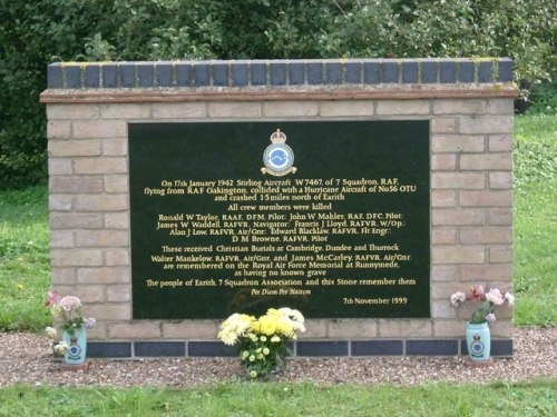 Memorial Aircraft Collission Earith #1