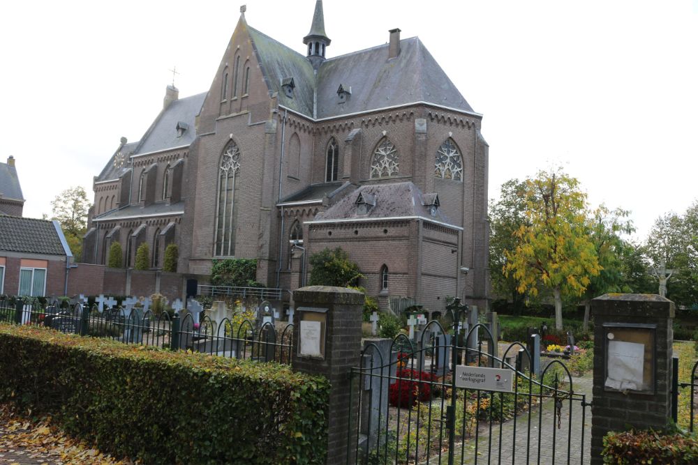 Dutch War Grave Roman Catholic Cemetery Cromvoirt #4