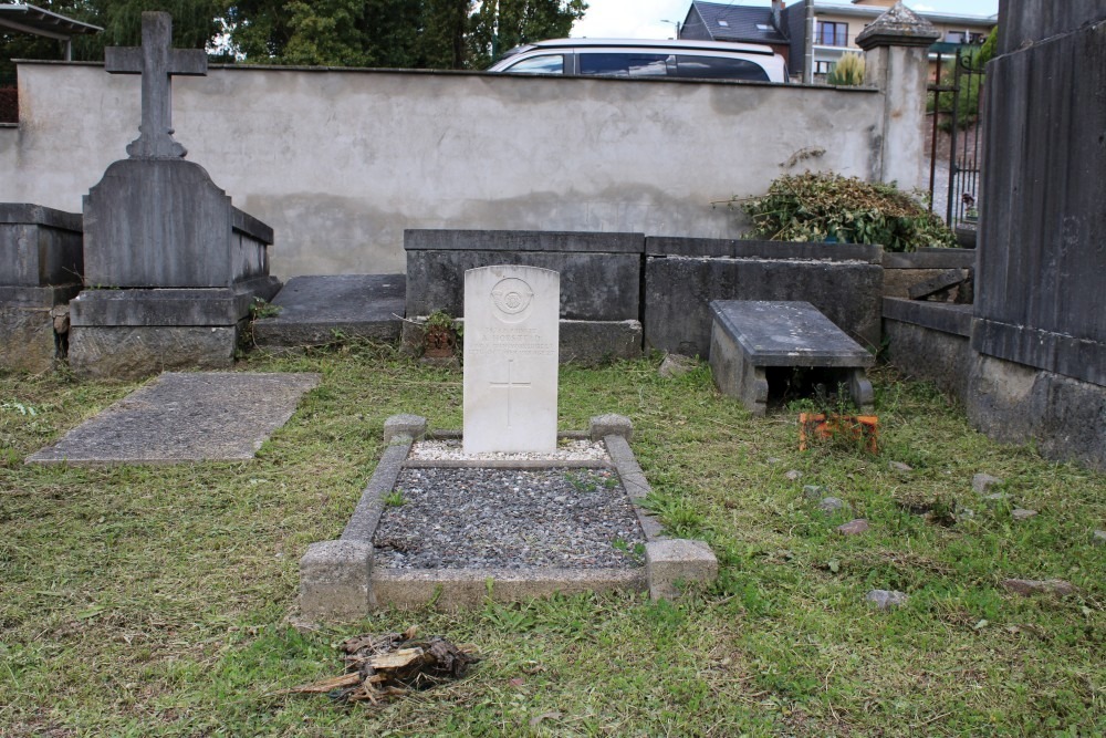 Commonwealth War Grave Landelies