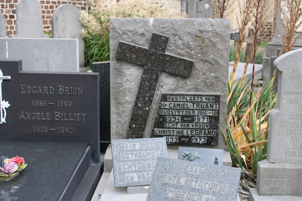 Belgian Graves Veterans Reningelst #5