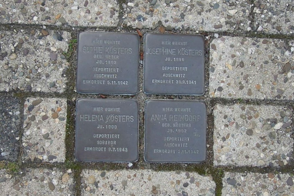 Stolpersteine Bernhard-Hagels-Platz 13