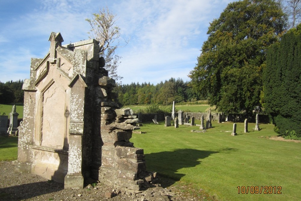 Oorlogsgraf van het Gemenebest Monzievaird Parish Churchyard #1