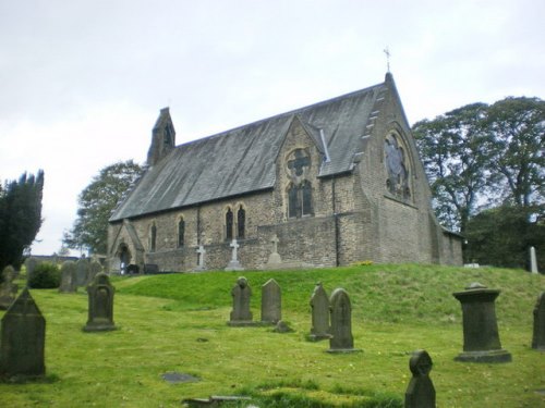 Oorlogsgraf van het Gemenebest St. John Churchyard