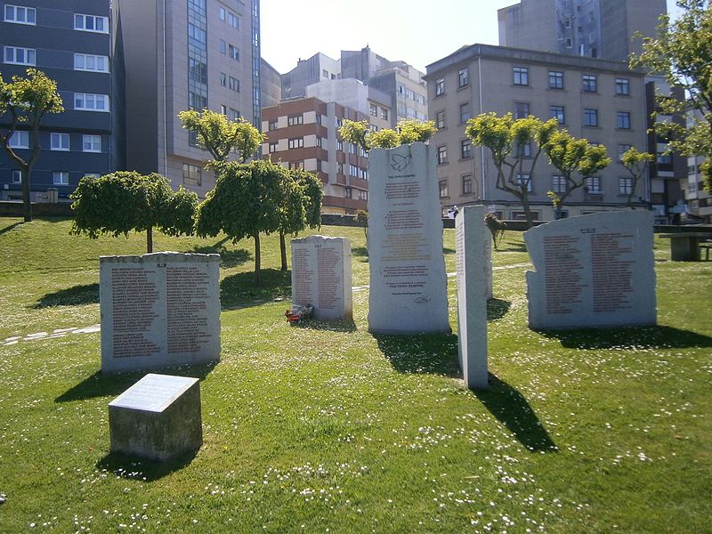 Monument Slachtoffers Repressailles #1