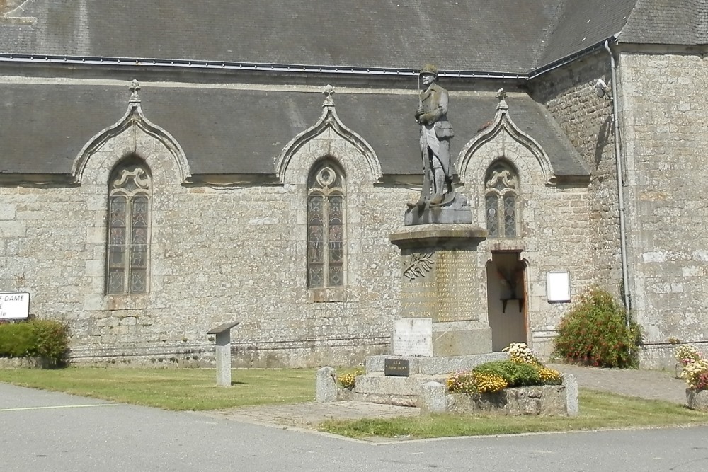 War Memorial La Chapelle-Neuve #1