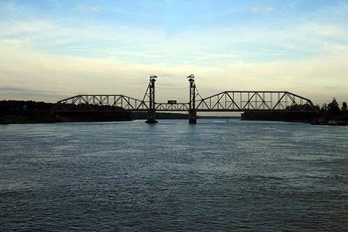 Kuzminskiy Railway Bridge #1