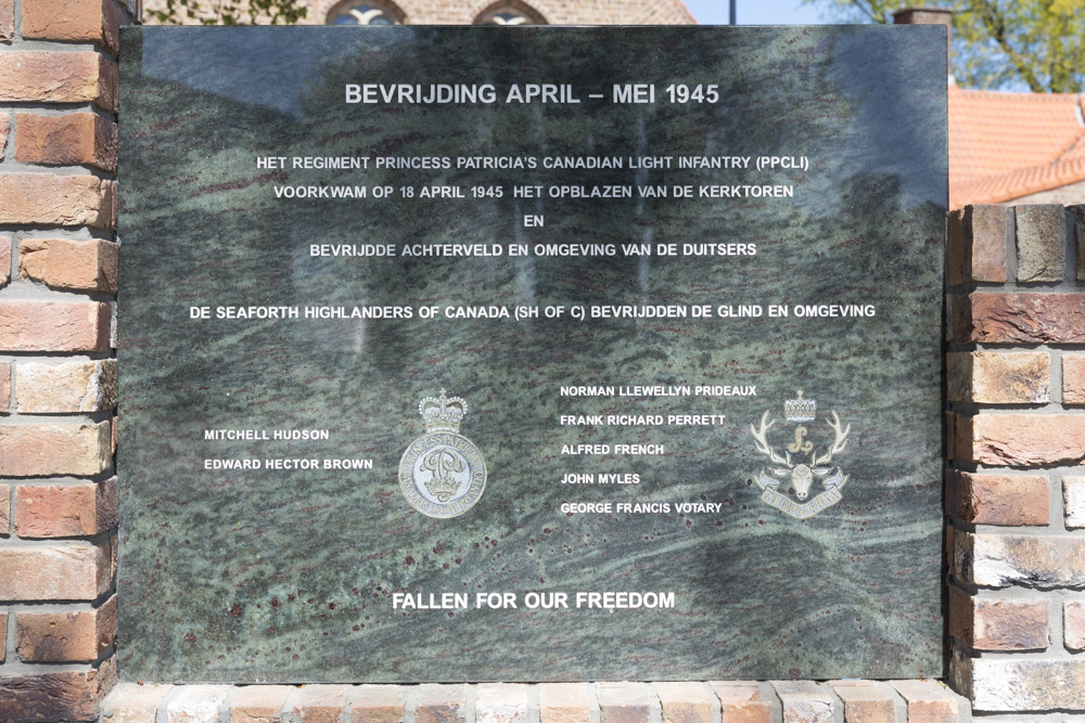 War Memorial Achterveld #5