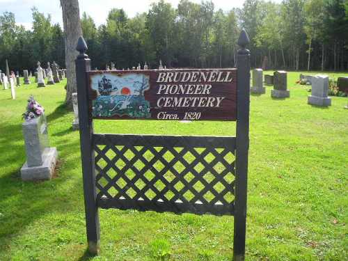 Oorlogsgraf van het Gemenebest Brudenell Cemetery #1