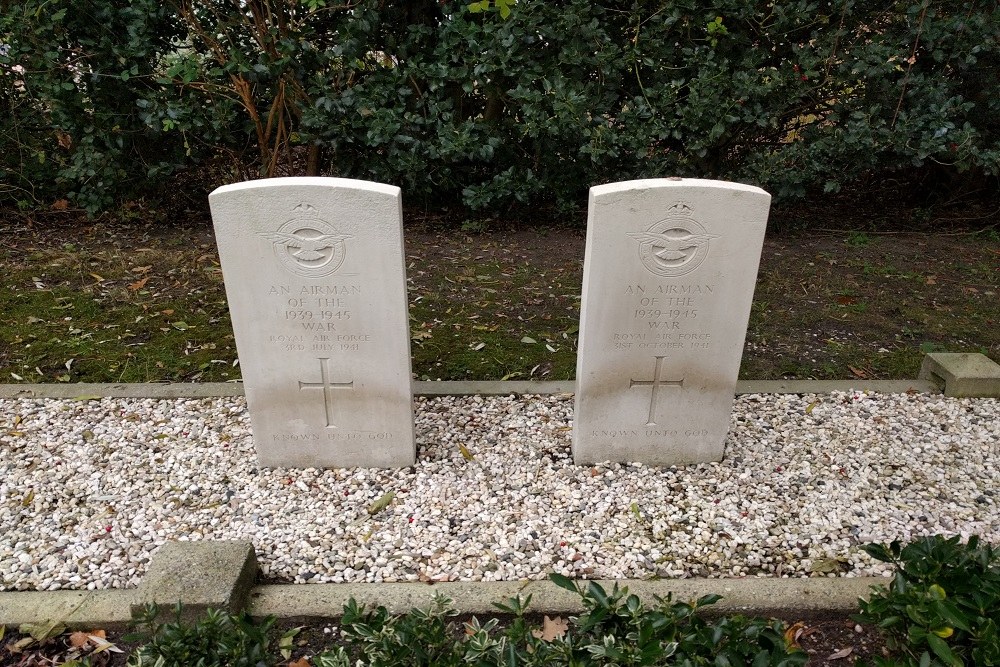 Commonwealth War Graves General Cemetery Ouddorp #5