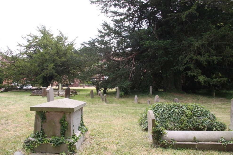 Oorlogsgraven van het Gemenebest St. Michael Churchyard Extension #1