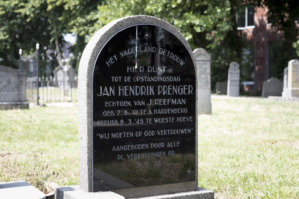 Grave Resistance Fighter Old Municipal Cemetery Hardenberg #1