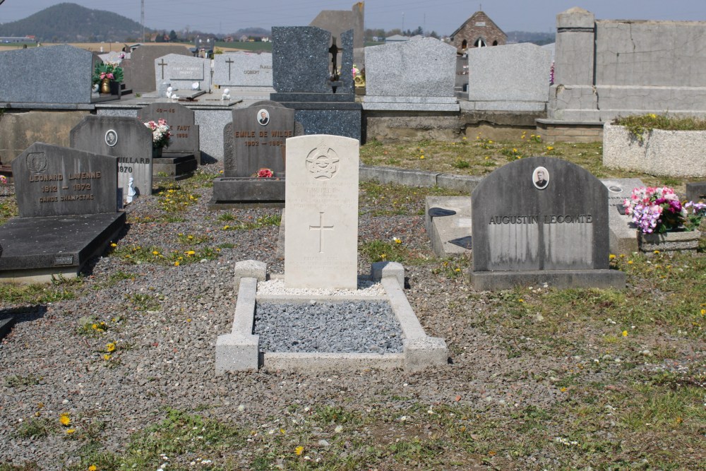 Commonwealth War Grave Pronne-Charbonnage #1