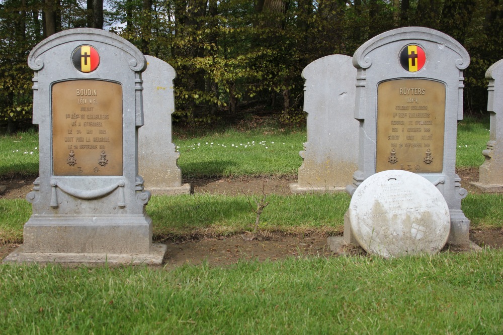 Belgische Oorlogsbegraafplaats Houthulst #3